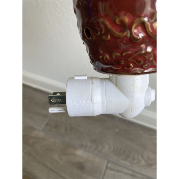 Scentsy Wall Plug In Wax Melt Warmer Roma Red Brown Tested Working - Picture 5 of 5